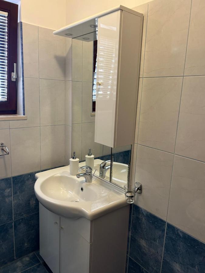 Apartmani Baki Podstrana Exterior foto