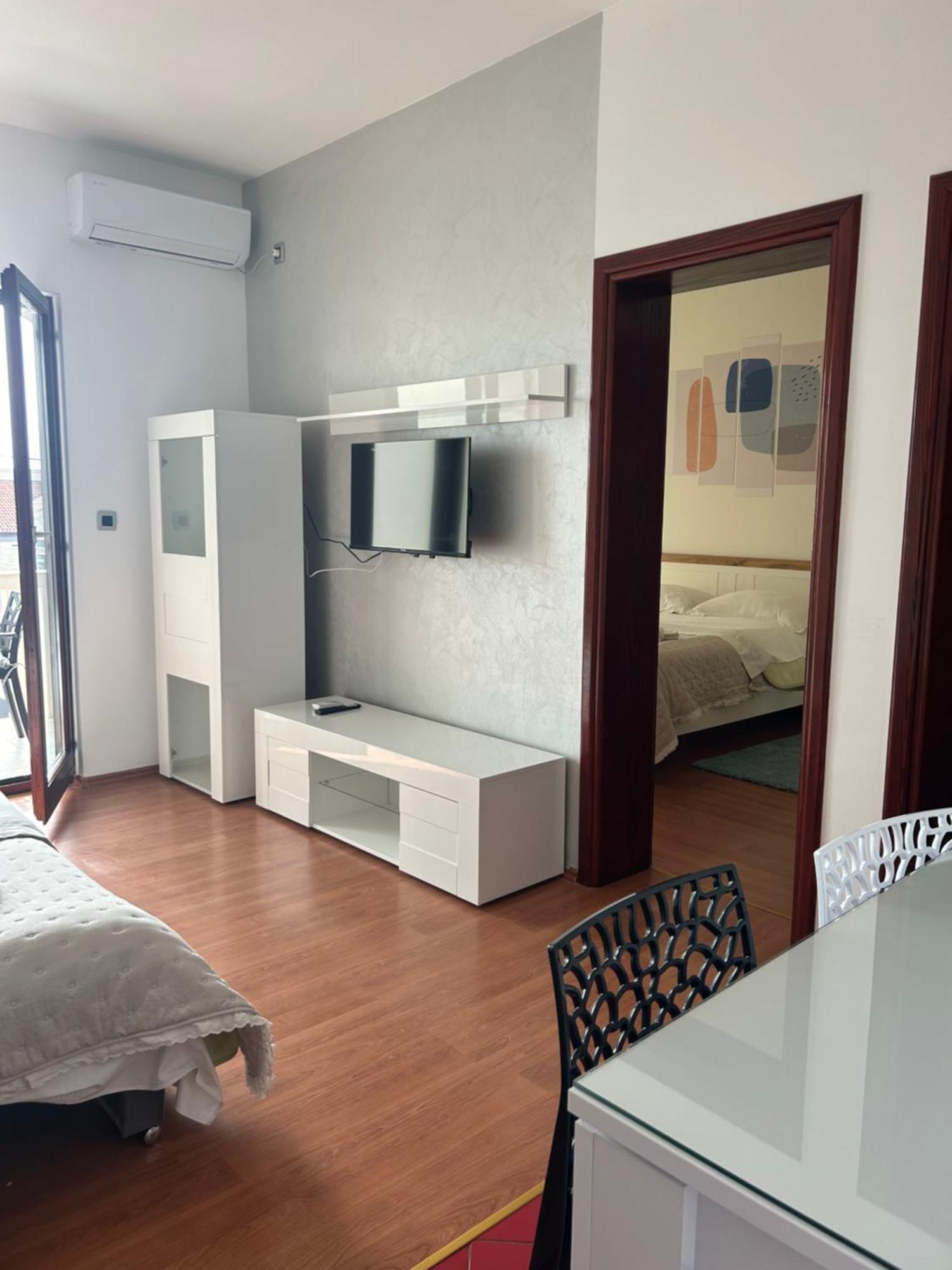Apartmani Baki Podstrana Exterior foto